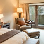 suite bedroom